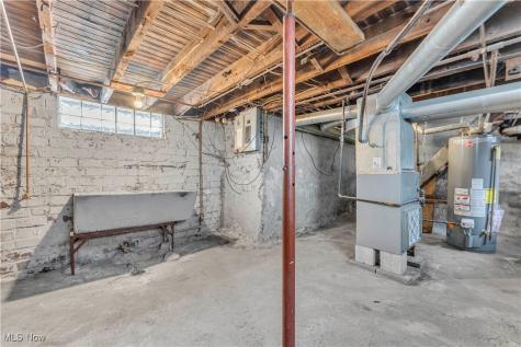 1244 W 69th Street Cleveland OH 44102