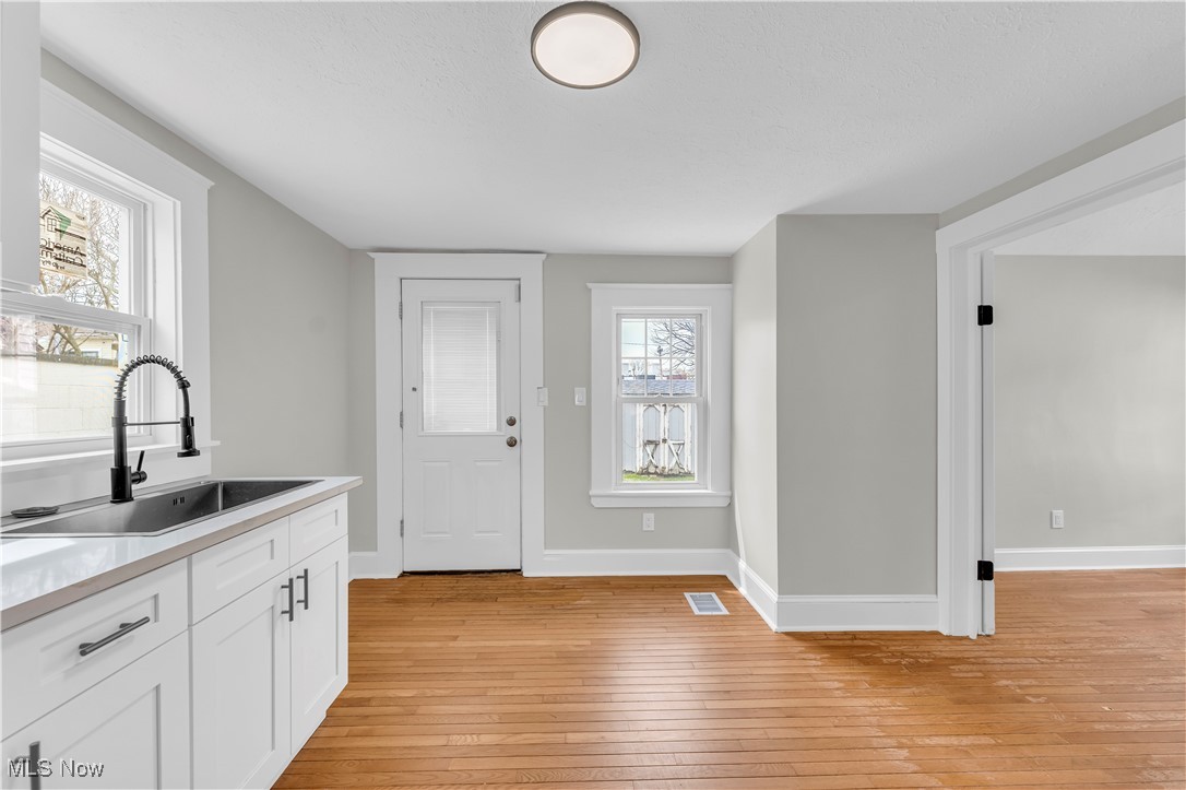 1244 W 69th Street Cleveland OH 44102