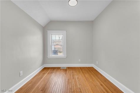 1244 W 69th Street Cleveland OH 44102
