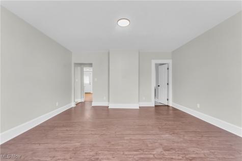 1244 W 69th Street Cleveland OH 44102