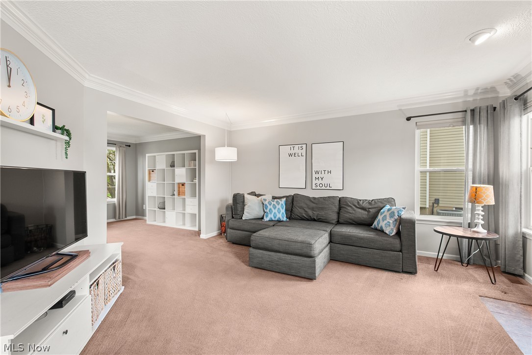 657 Ashbrook Drive Wadsworth OH 44281