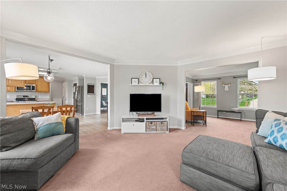 657 Ashbrook Drive Wadsworth OH 44281