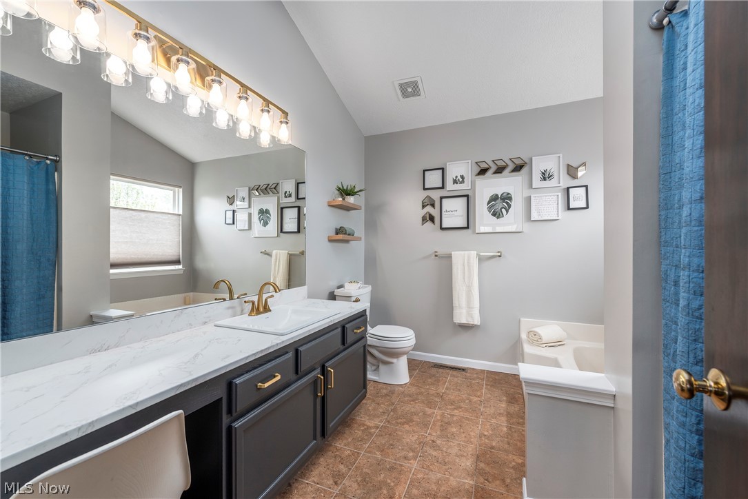 657 Ashbrook Drive Wadsworth OH 44281
