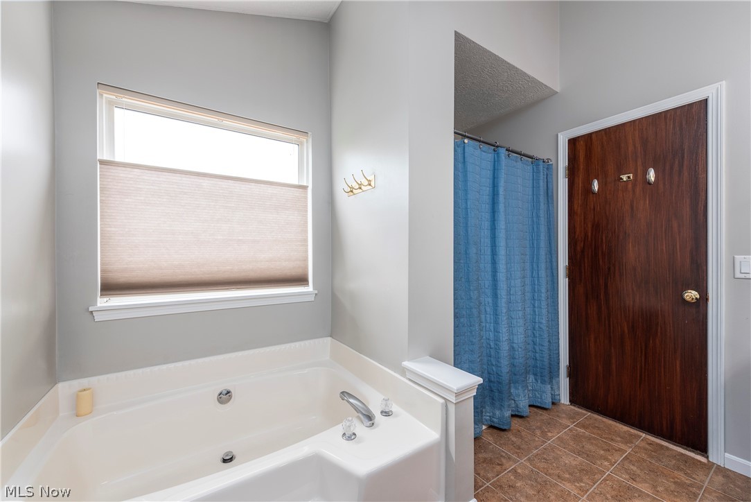 657 Ashbrook Drive Wadsworth OH 44281