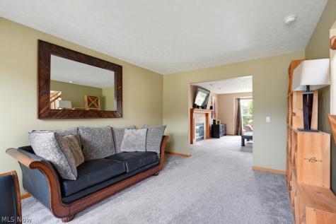 8874 Oliver Court North Ridgeville OH 44039