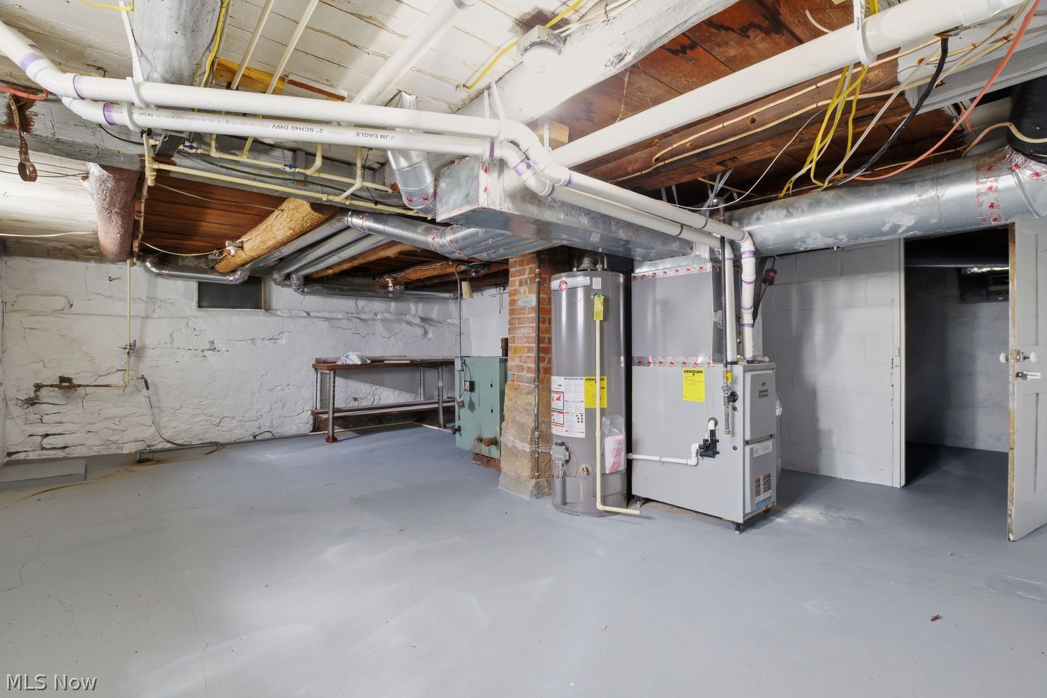156 Beaver Court Amherst OH 44001