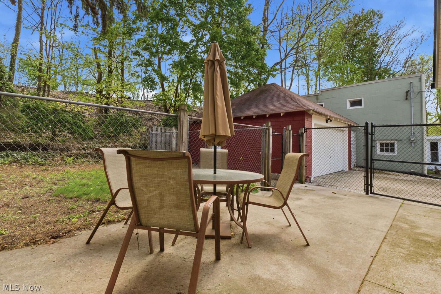 156 Beaver Court Amherst OH 44001