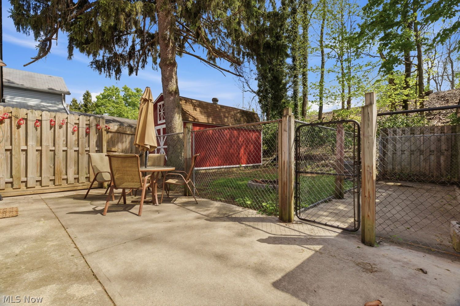 156 Beaver Court Amherst OH 44001