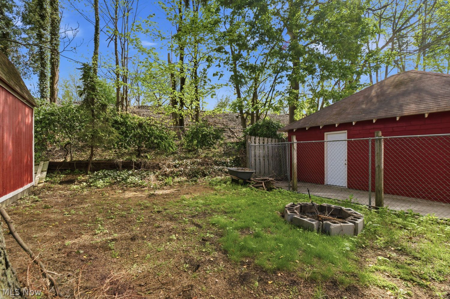 156 Beaver Court Amherst OH 44001