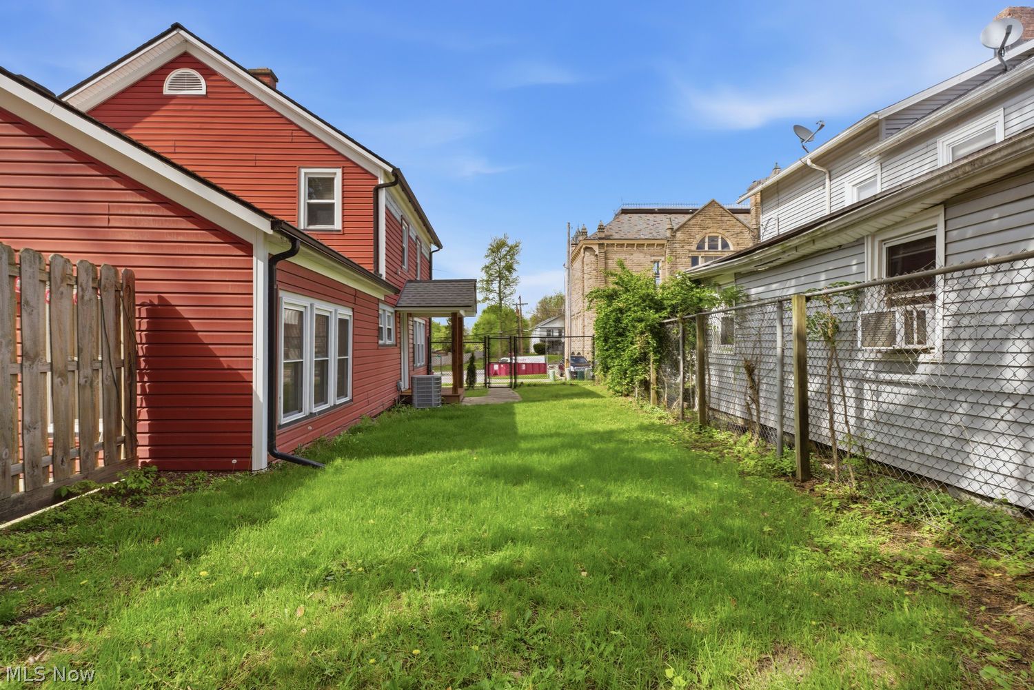 156 Beaver Court Amherst OH 44001