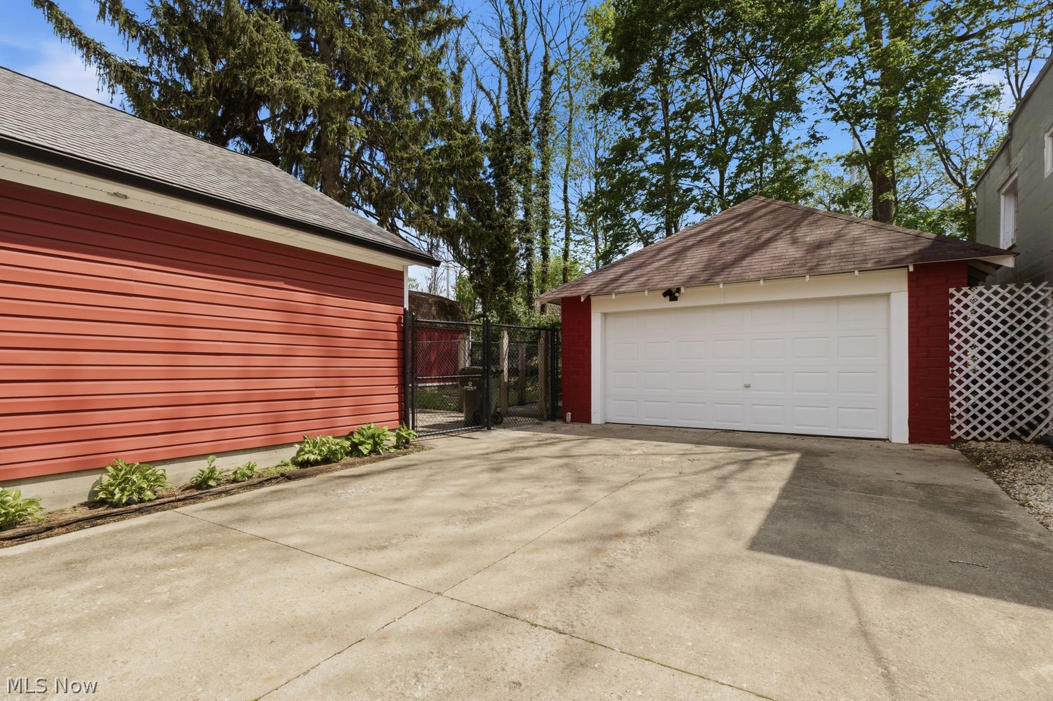 156 Beaver Court Amherst OH 44001