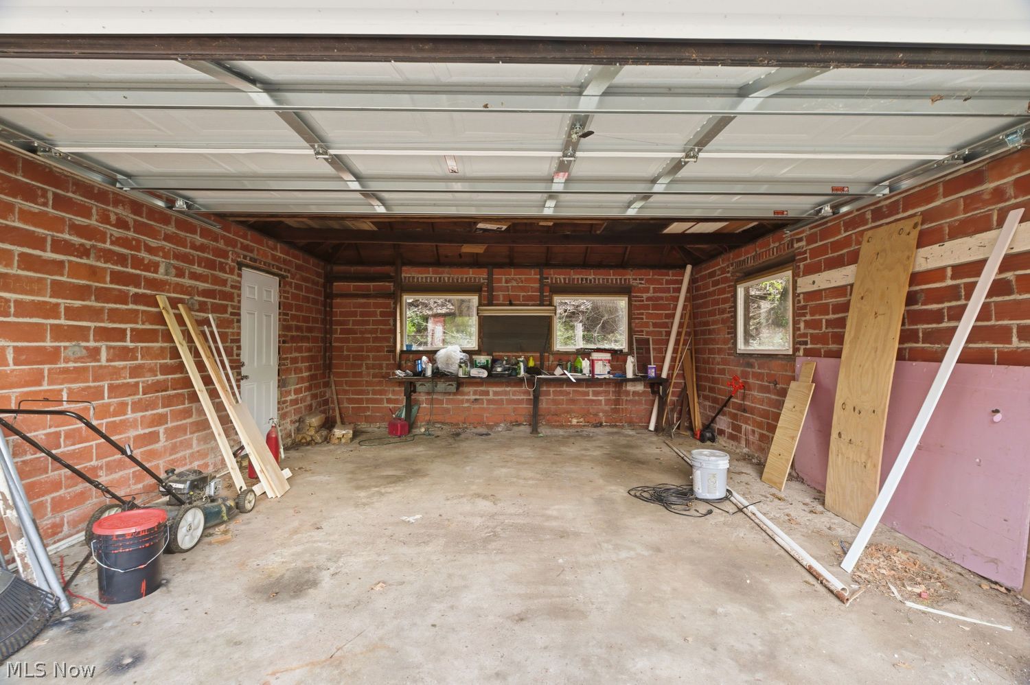 156 Beaver Court Amherst OH 44001