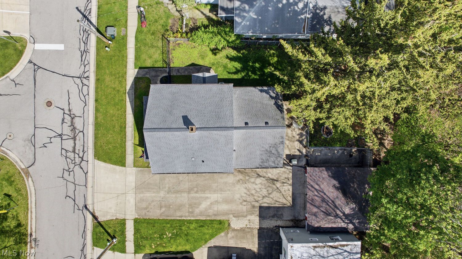 156 Beaver Court Amherst OH 44001