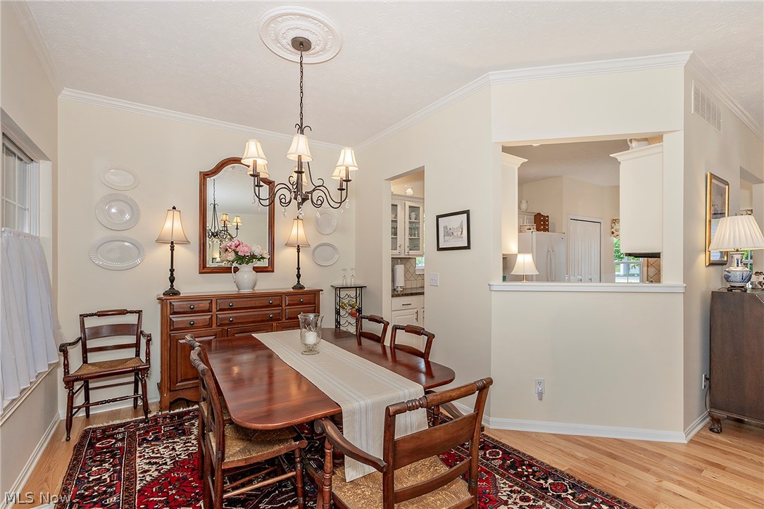 383 Woodside Drive Northfield OH 44067