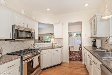 383 Woodside Drive Northfield OH 44067