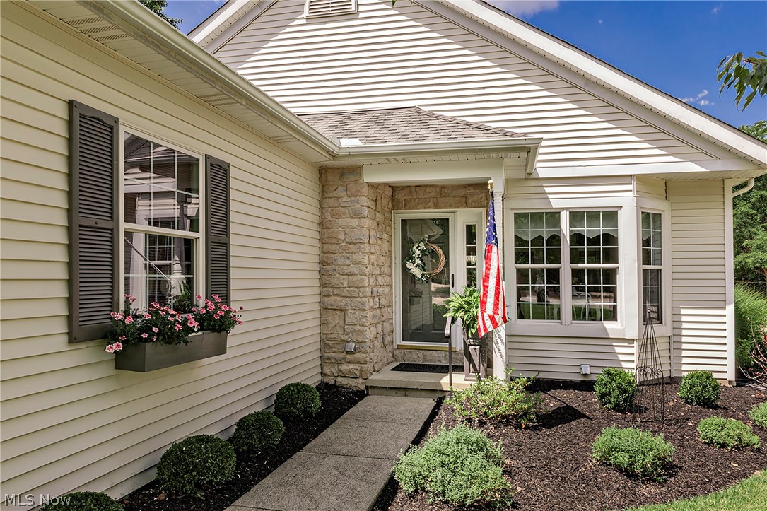 383 Woodside Drive Northfield OH 44067