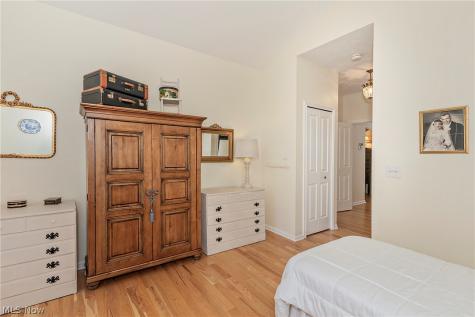 383 Woodside Drive Northfield OH 44067