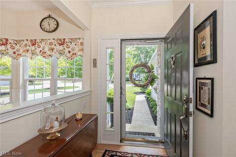 383 Woodside Drive Northfield OH 44067