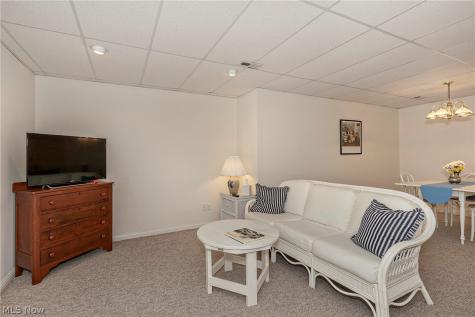 383 Woodside Drive Northfield OH 44067