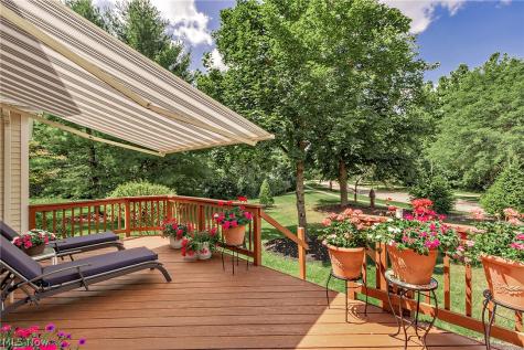 383 Woodside Drive Northfield OH 44067