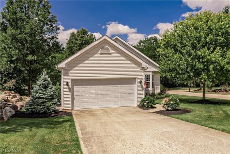 383 Woodside Drive Northfield OH 44067