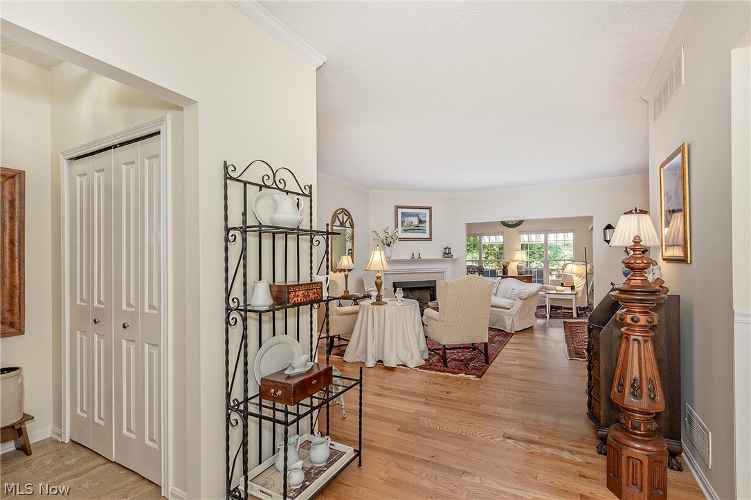 383 Woodside Drive Northfield OH 44067
