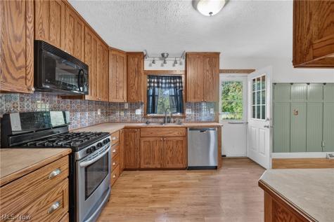 2389 Babcock Road Hinckley OH 44233