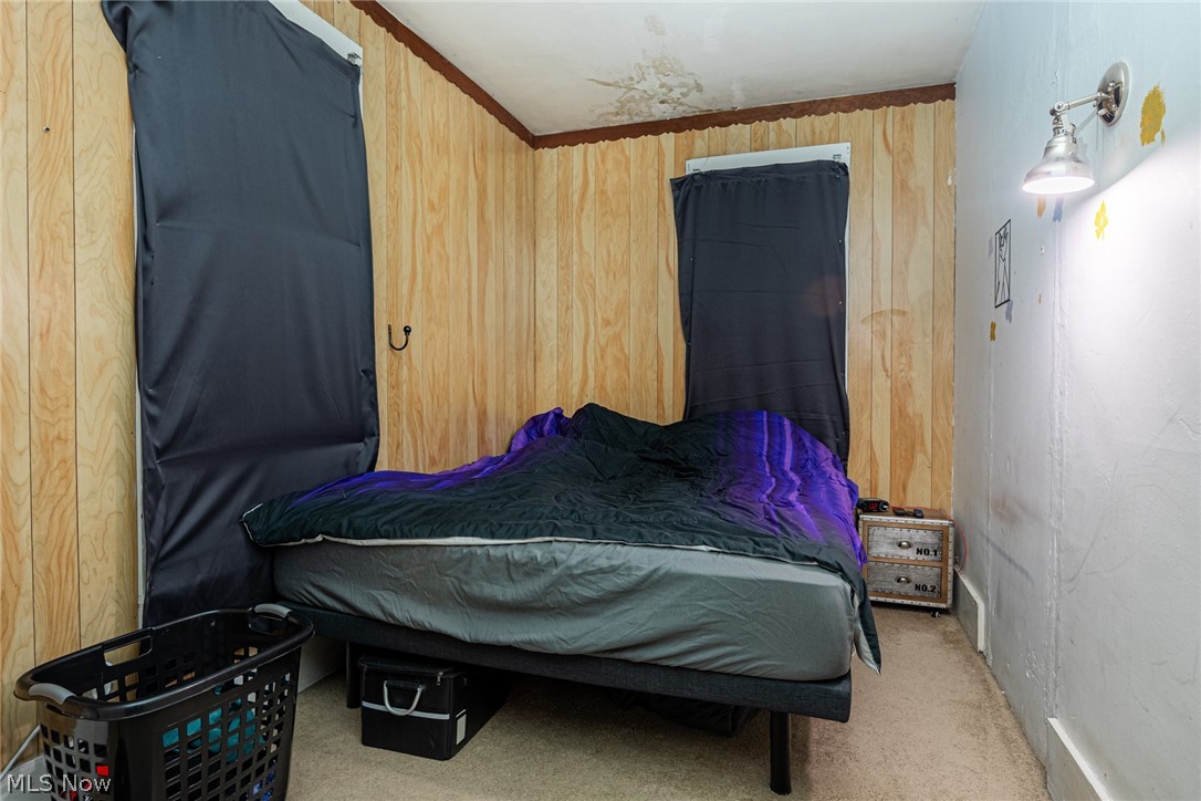 936 S Lawn Avenue Coshocton OH 43812