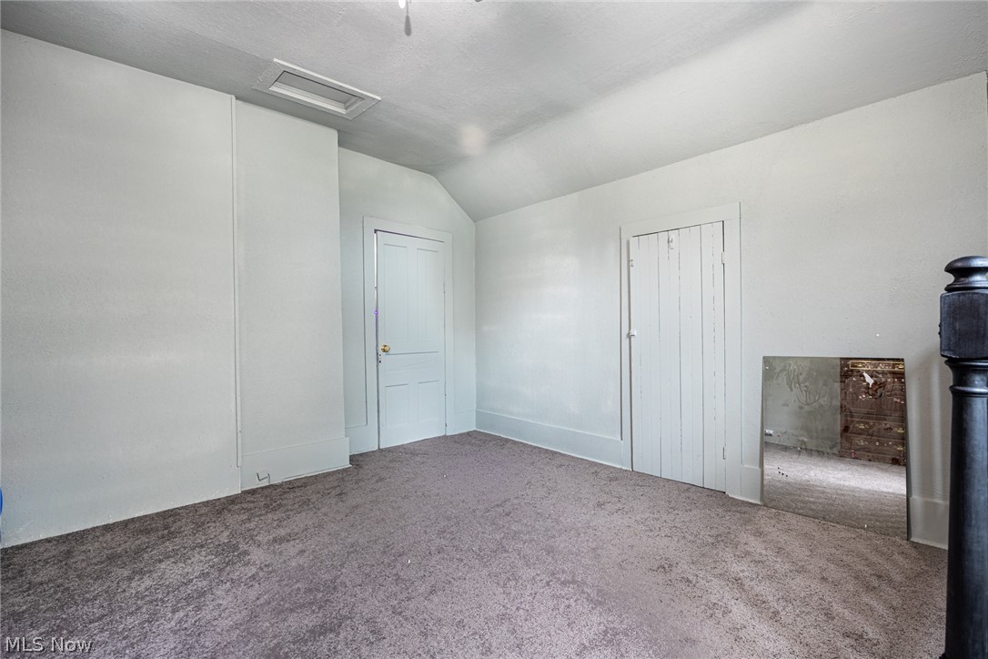 936 S Lawn Avenue Coshocton OH 43812