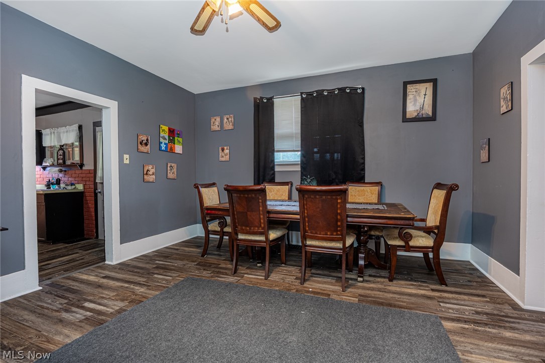 936 S Lawn Avenue Coshocton OH 43812