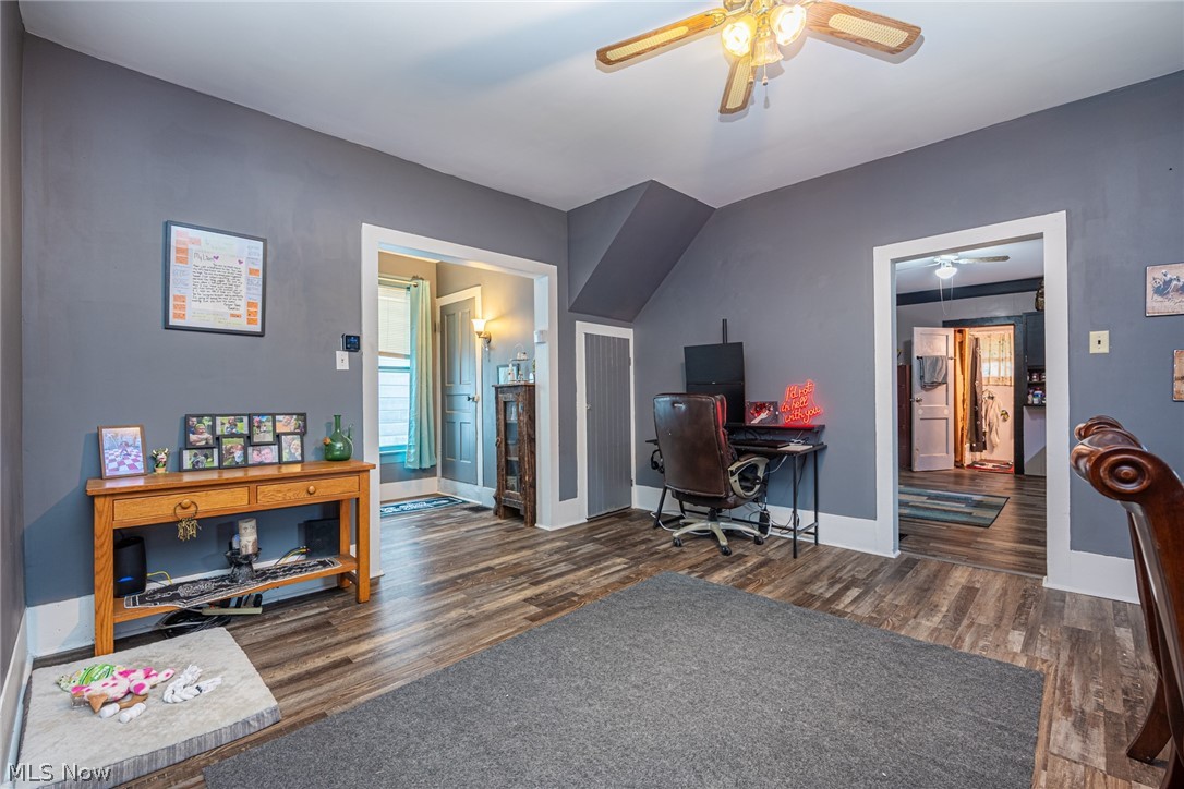 936 S Lawn Avenue Coshocton OH 43812