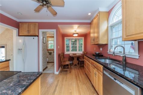 19726 Riverwood Avenue Rocky River OH 44116
