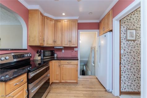 19726 Riverwood Avenue Rocky River OH 44116