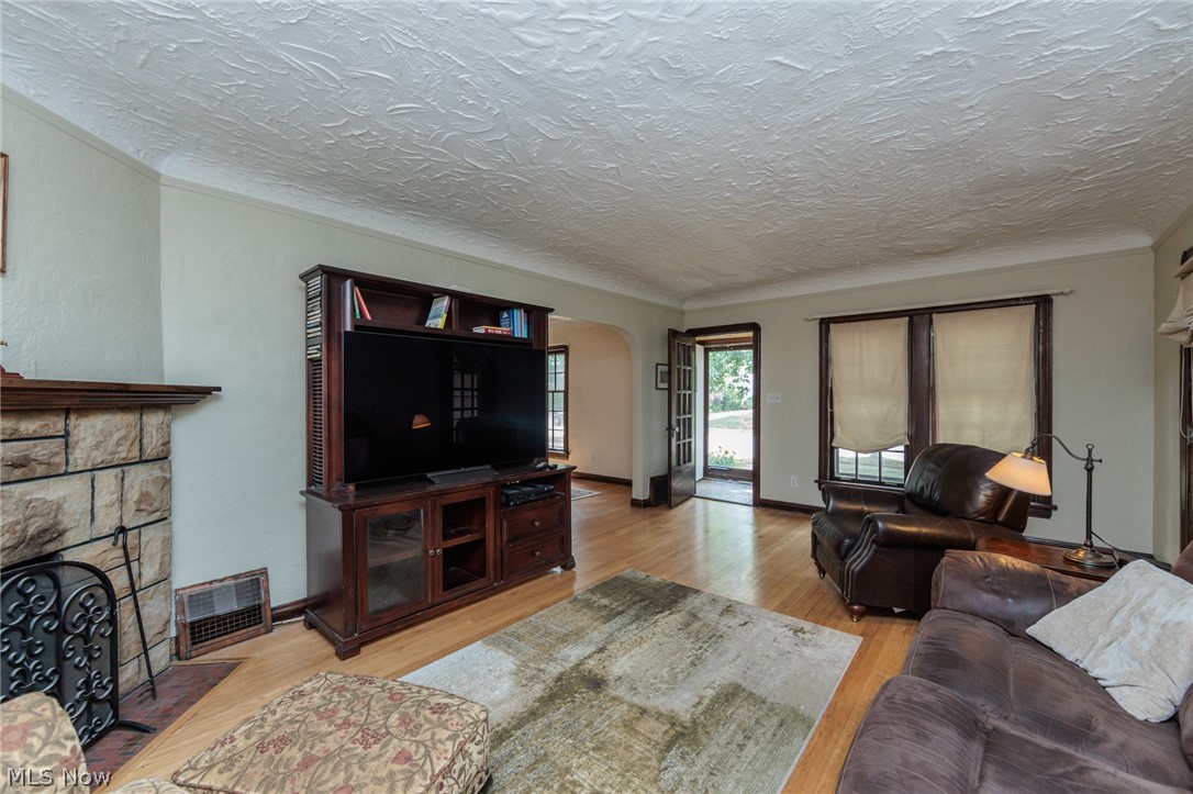 19726 Riverwood Avenue Rocky River OH 44116