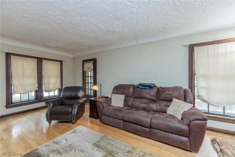 19726 Riverwood Avenue Rocky River OH 44116