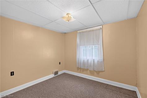 1392 Maryland Avenue SW Canton OH 44710