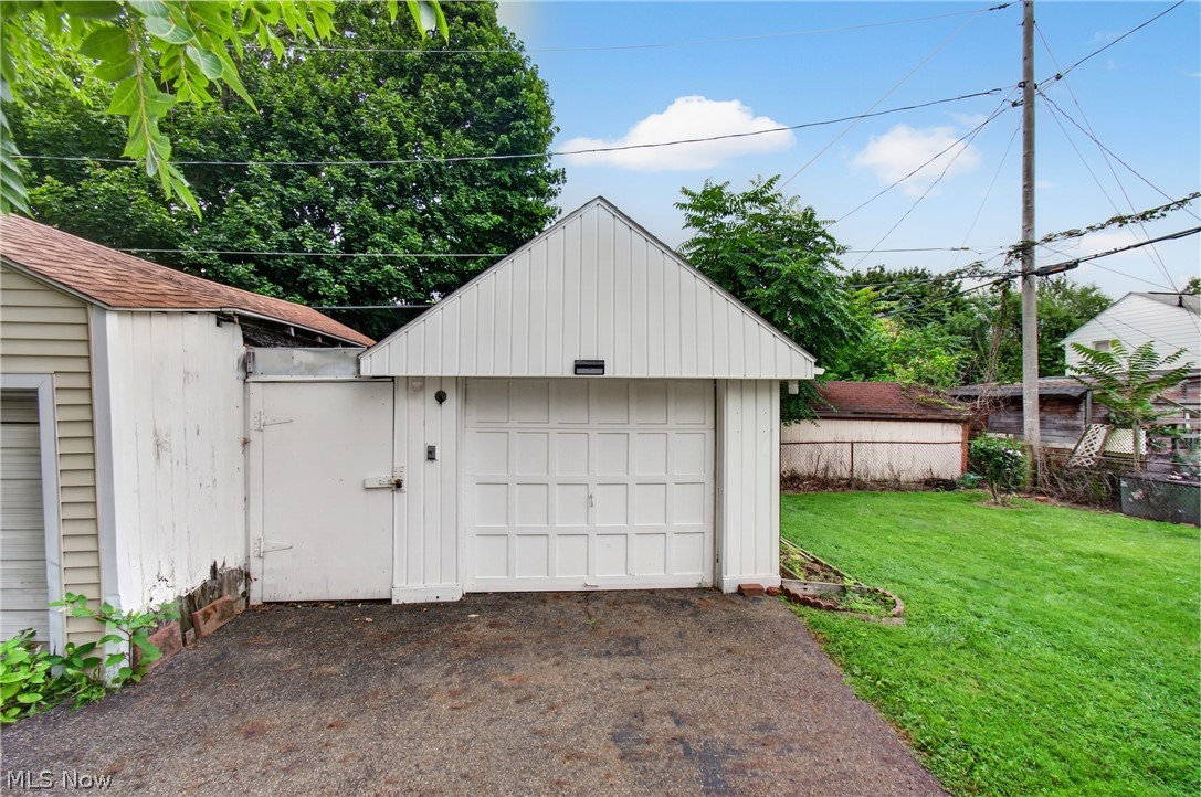 1392 Maryland Avenue SW Canton OH 44710