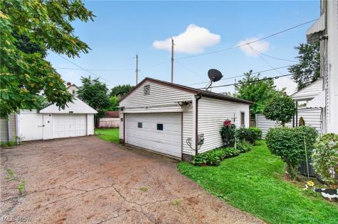 1392 Maryland Avenue SW Canton OH 44710