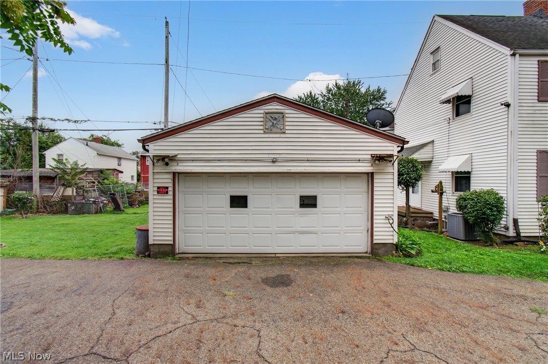 1392 Maryland Avenue SW Canton OH 44710