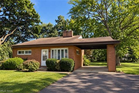 556 Clark Drive Tallmadge OH 44278