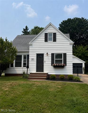 1382 Sunset Road Mayfield Heights OH 44124