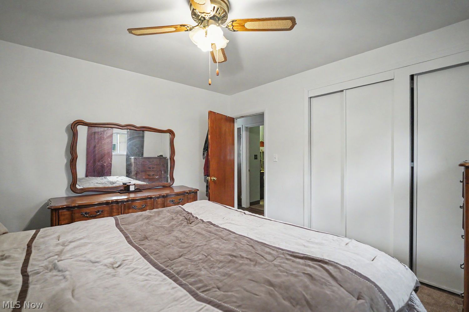 3278 Tod Avenue NW Warren OH 44485