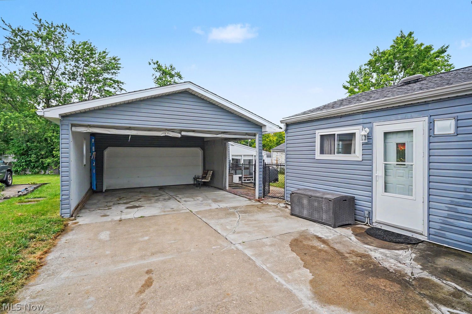 3278 Tod Avenue NW Warren OH 44485