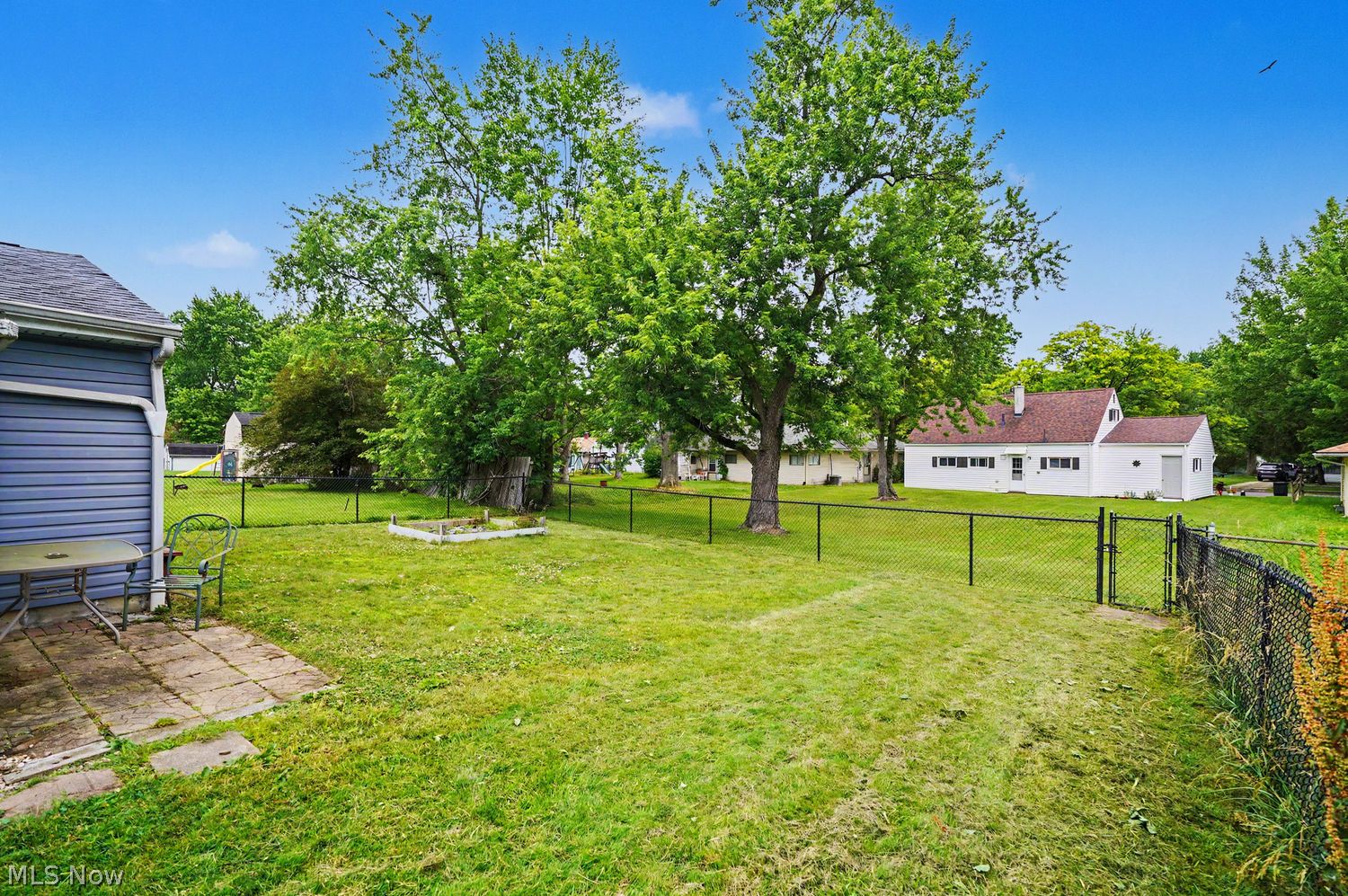 3278 Tod Avenue NW Warren OH 44485