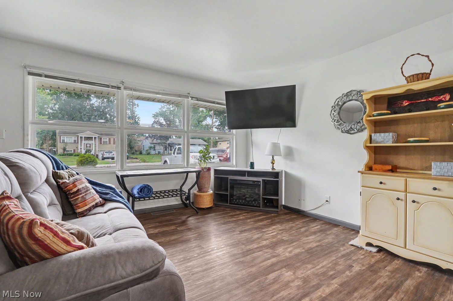 3278 Tod Avenue NW Warren OH 44485