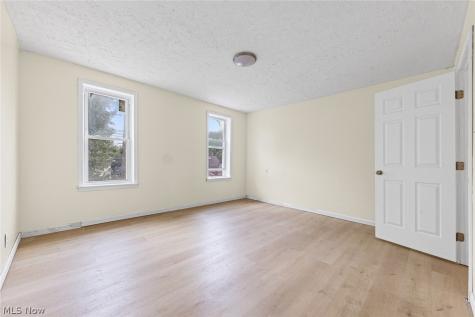 930 Johnston Street Akron OH 44306