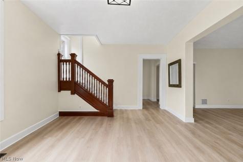 930 Johnston Street Akron OH 44306