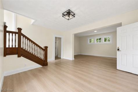 930 Johnston Street Akron OH 44306