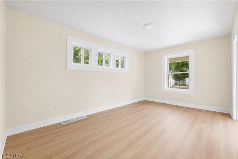 930 Johnston Street Akron OH 44306