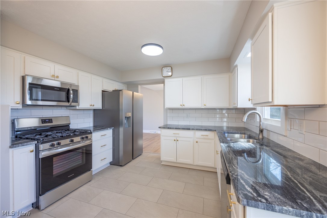 522 Catlin Drive Richmond Heights OH 44143
